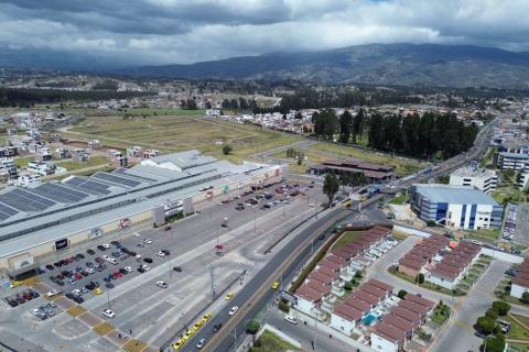 Terreno en venta en Urb. Business Center, Riobamba