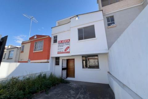 Vivienda En Venta Sector Macastro
