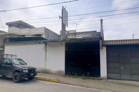 Vivienda Y Terreno Lote 15 En La Coop. De Vivienda Ciudad Nueva, Santo Domingo