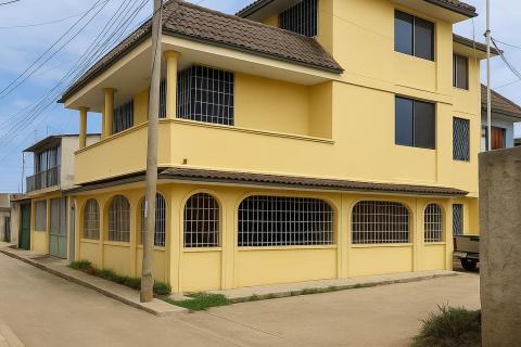 VIVIENDA SOLAR NO.2 DE 135M2 , UBICADO EN LOTIZACIÓN URSEZA 3, EL ORO-MACHALA