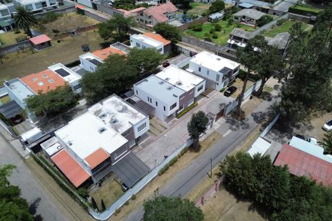Casa en Tumbaco, Calle río Chiche