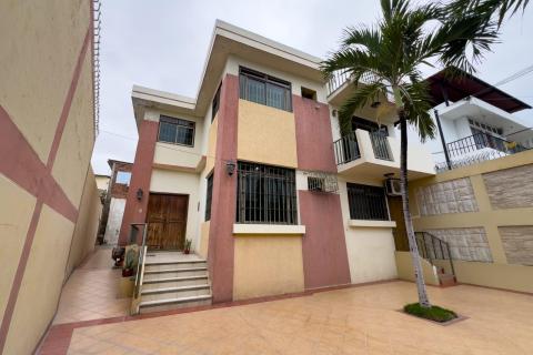 Venta de Casa Unifamiliar en Manta