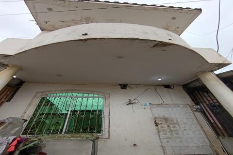 Casa de dos pisos en venta en Quevedo