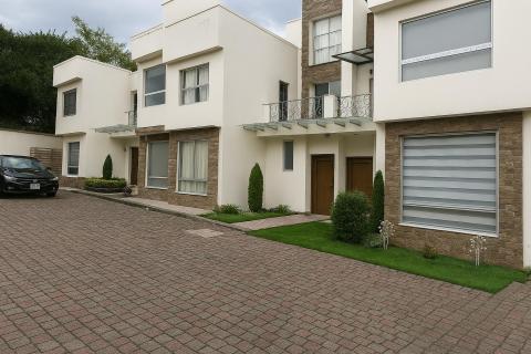 Departamento en Alangasí, Calle San Juan de Dios