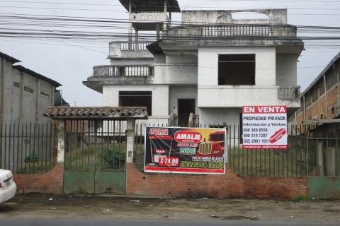 Terreno y edificación