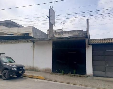Vivienda Y Terreno Lote 15 En La Coop. De Vivienda Ciudad Nueva, Santo Domingo