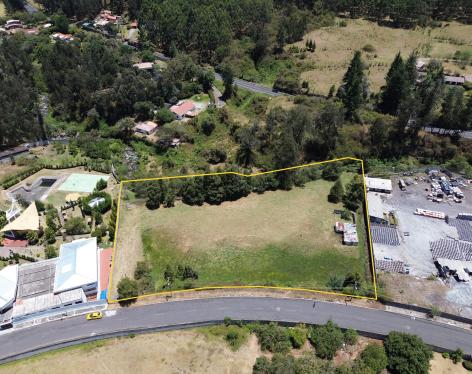 Terreno en  venta en Mirasierra a metros del CROE
