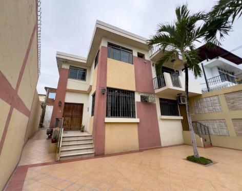 Venta de Casa Unifamiliar en Manta