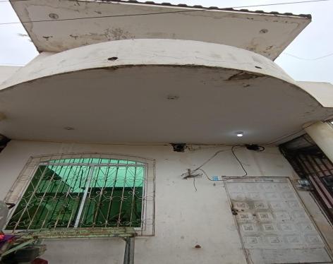 Casa de dos pisos en venta en Quevedo