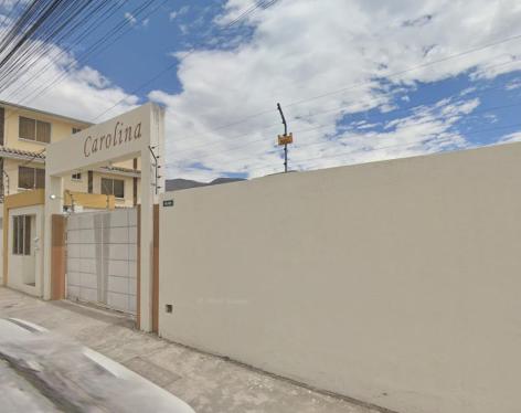 Casa aplica a crédito VIP, en Lulumbamba, San Antonio de Pichincha
