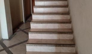 Casa multifamiliar con local comercial en  Machala