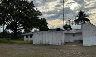 Campamento Petrolero En Venta Ubicado En Una Zona Rural - Industrial