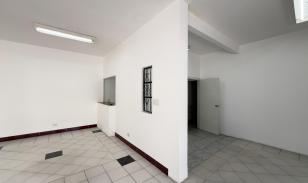 Local comercial con galpón
