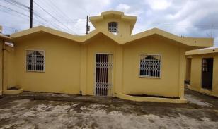 Casa Con Locales Comerciales, En La Independencia Quinindé