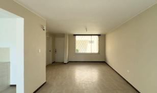 Vivienda de 2 Plantas en Av. El Retorno