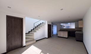 Casa En Venta, Aplica Crédito Vip 4.87%, Sector Huertos Familiares Azaya, Ibarra