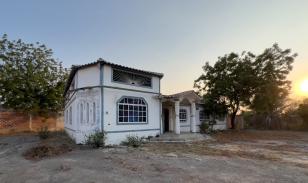 Casa con Altillo en Terreno Esquinero en venta – Jaramijó, Manabí