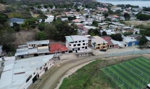 Vivienda Multifamiliar De Tres Niveles