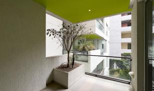 Departamento con balcón en la González Suárez