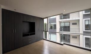 Departamento con balcón en la González Suárez