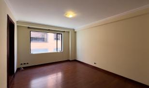 Departamento con balcón y terraza privada en La República del Salvador