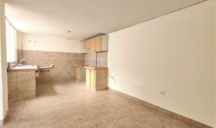 Casa en venta dentro de Conjunto Habitacional 