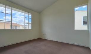 Casa en venta dentro de Conjunto Habitacional 