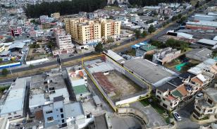 Local comercial / Galpón sector El Condado sobre Avenida Occidental