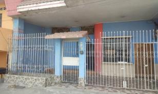 Casa Multifamiliar en Lomas de Sargentillo
