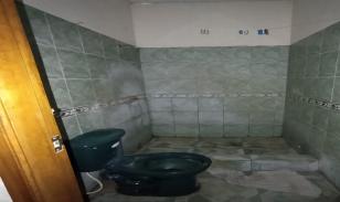 Casa de dos pisos en venta en Quevedo