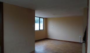 Casa de 3 plantas en el Condado