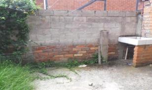 Casa de 3 Niveles en Urbanización Privada – Espacio, Seguridad y Confort en Cuenca